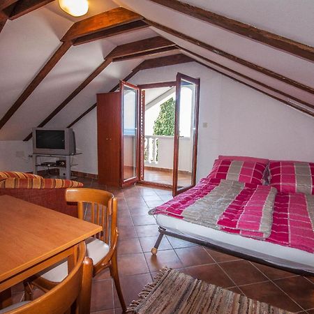 Apartman Joso Diklo Buitenkant foto