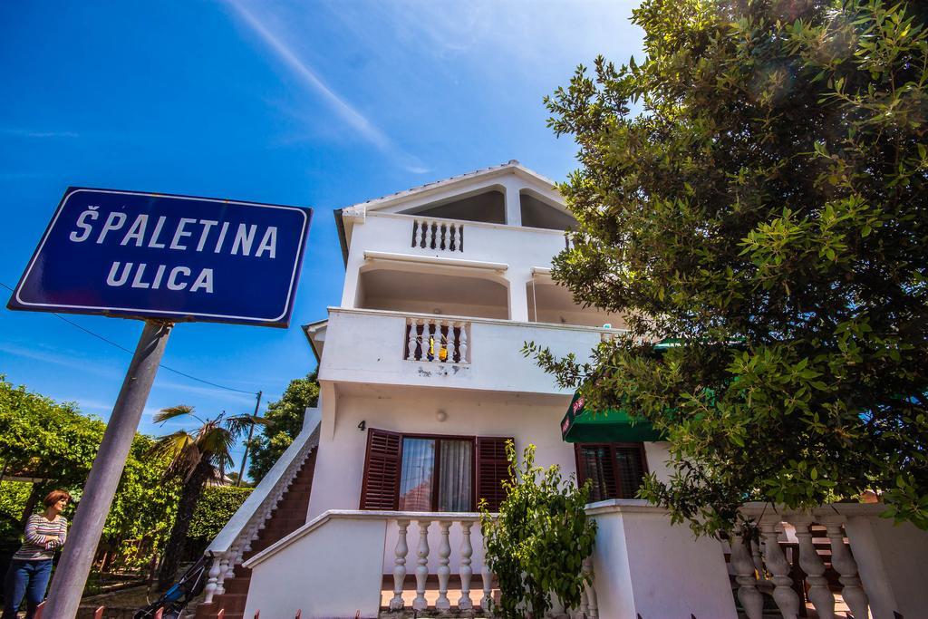 Apartman Joso Diklo Buitenkant foto